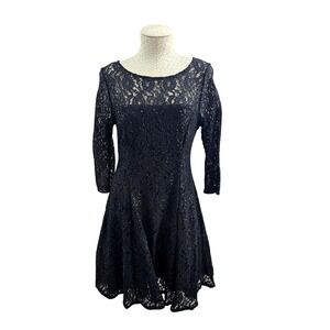 SLNY Black Lace Sequin 3/4 Sleeve Fit Flare Mini Cocktail LBD Dress Size 6 GUC